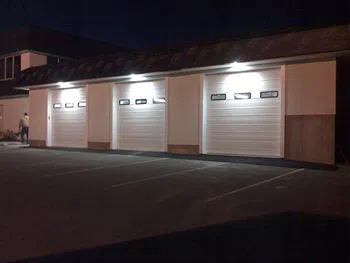 Garage Door Solution Service Chicago, IL 773-303-6760 - com-gdr-16m